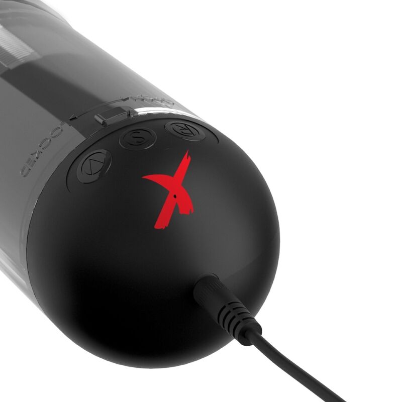 Gros plan sur le capuchon moteur noir de l'Extender Pro avec logo PDX et câble de charge branché