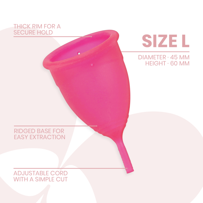Gros plan de la coupe menstruelle Intimichic taille L en silicone rose, diametre 45 mm hauteur 60 mm, bord epais et tige ajustable pour un retrait aise.