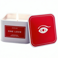Bougie de massage carree One Love allumee avec couvercle rouge EOL, bougie 3 en 1 aux pheromones 150 ml beurre de karite Eye Of Love.