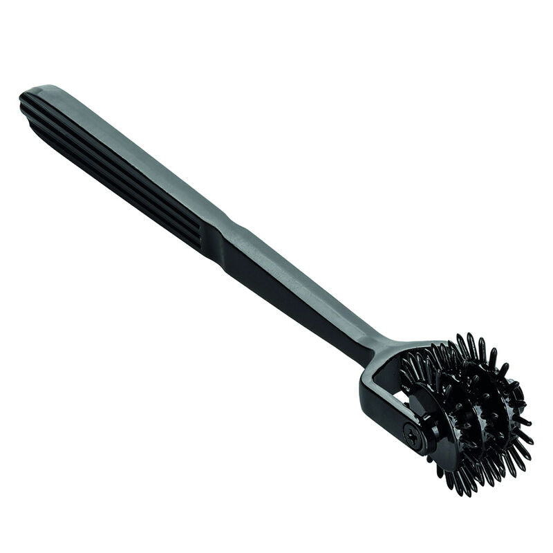 Roue de plaisir Boundless Trio en acier inoxydable noir vue de profil, triple jeu de guindeaux rotatifs à 22 points sur manche de 18,5 cm pour sensations intenses.