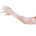 Gants longs en dentelle blanche portes sur le bras tendu, motif floral ajoure delicat, accessoire glamour romantique Leg Avenue