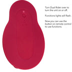 Dessous du Rider Massager avec bouton marche/arrêt et voyant lumineux, instructions imprimées pour l'allumage et l'usage de la télécommande.