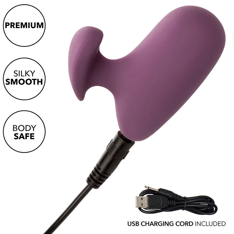 Stimulateur Mod Touch violet avec câble de charge USB branché à la base, badges Premium, Silky Smooth et Body Safe.