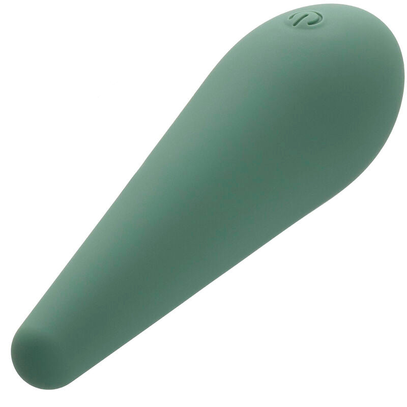 Stimulateur Mod Chic vert sauge vu en angle, silhouette conique effilée à pointe fine et base arrondie.