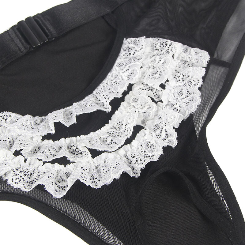 Gros plan sur le volant de dentelle blanche du deguisement servante Subblime, pose sur la culotte mesh noire, finition delicate et romantique, contraste noir et blanc soigne.