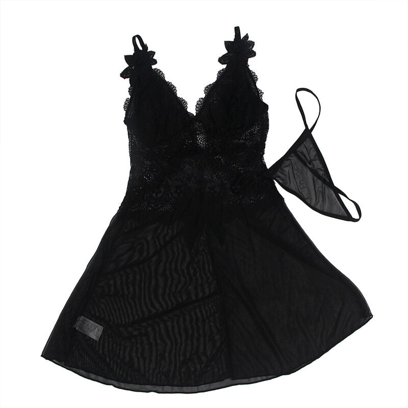 Babydoll noir Subblime en tulle et dentelle florale posé à plat avec string assorti, bonnets brodés et jupe voile, détail fleur sur les bretelles présenté.