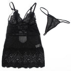 Babydoll à bretelles en dentelle réglables — vue rapprochée