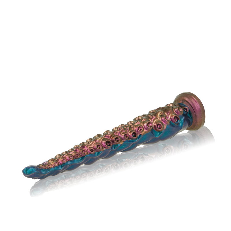 Gode tentacule fantasy cuivre et turquoise presente a l'horizontale, longueur effilee et base ventouse, texture de ventouses metallisee en silicone souple flexible