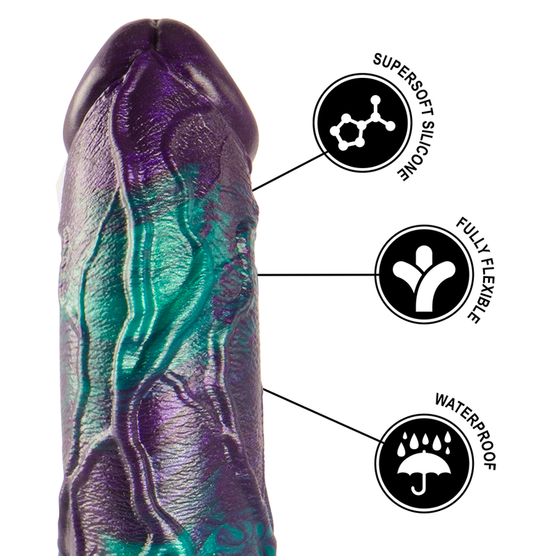 Gode fantasy en silicone violet et turquoise avec pictos supersoft silicone, fully flexible, waterproof. Texture brillante detaillee, matiere souple et etanche resistante a l'eau.