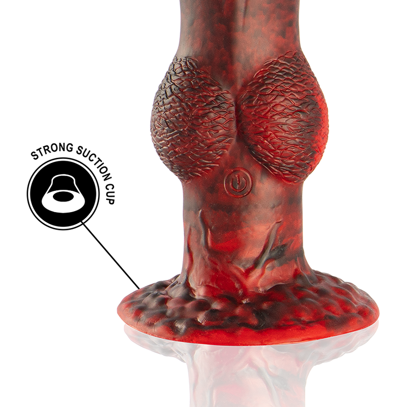 Gros plan de la base ventouse texturee du gode vibrant Prometheus rouge, picto strong suction cup. Silicone fixable mains libres, modele vibrant rechargeable pour usage stable.
