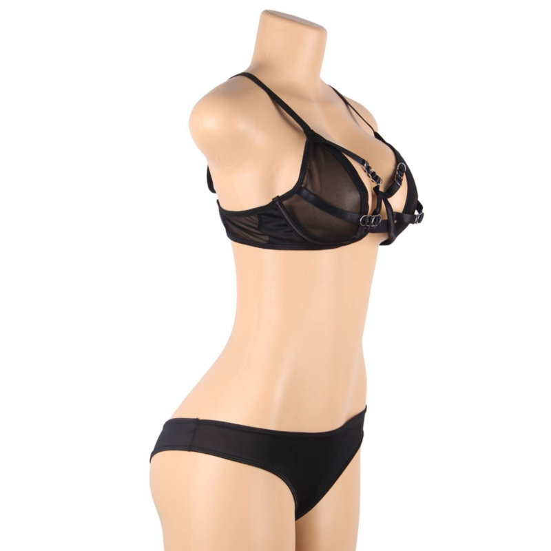 Ensemble Subblime deux pieces sur mannequin de profil, soutien-gorge resille a anneaux et culotte noire assortie, bretelles reglables.
