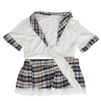 Costume écolière sexy top court et jupe à carreaux — vue rapprochée