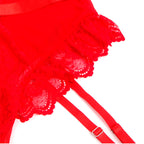 Teddy rouge en dentelle avec jarretières et anneaux — vue rapprochée 2