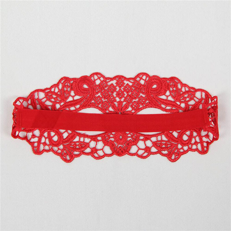Masque dentelle rouge