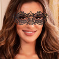 Masque en dentelle noire modèle 4
