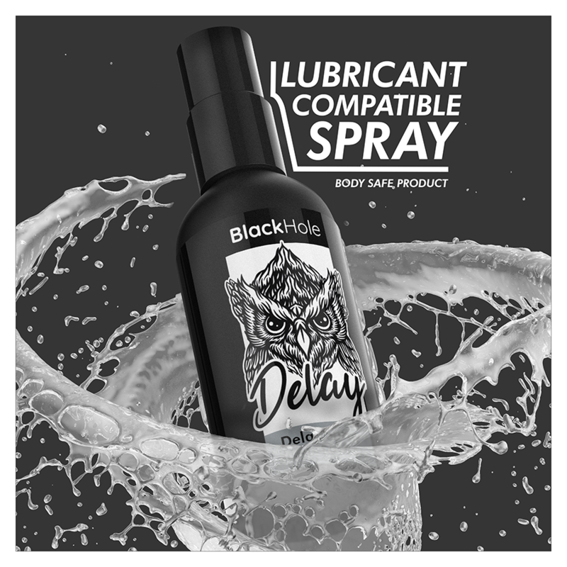Spray retardant Black Hole Delay 30 ml sur eclaboussure d'eau, flacon noir au logo tigre, mention Lubricant Compatible Spray Body Safe Product