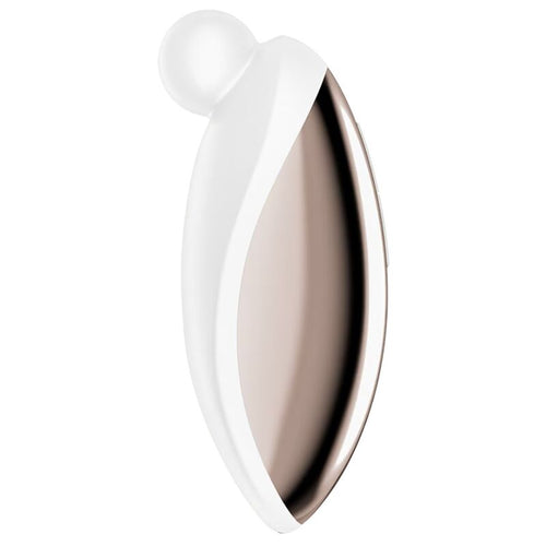 Vibrateur clitoridien Spot On 2 blanc de profil, flanc satiné et pointe ronde concentrant les vibrations. Stimulateur à poser compact Satisfyer en silicone.