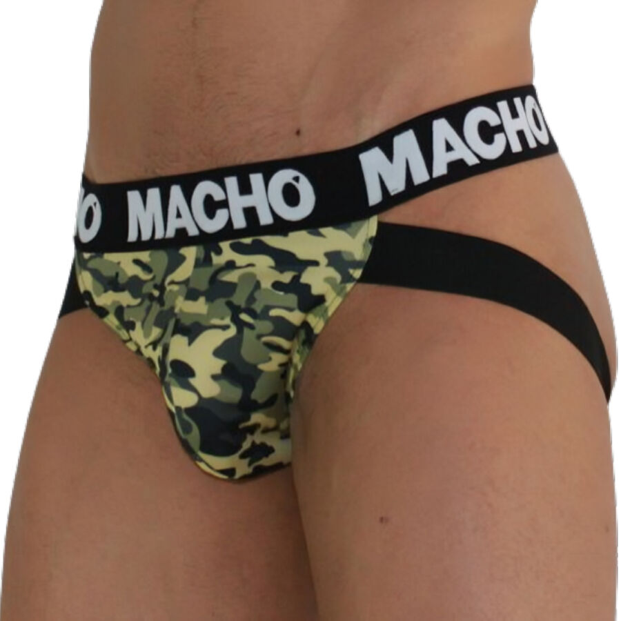 Jockstrap homme camouflage vert en maille stretch vu de trois quarts sur bassin musclé, sangle latérale et ceinture Macho, mettant en valeur la pochette galbante près du corps.