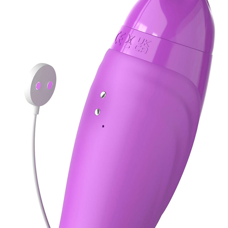 Gros plan sur le bas de la poignee violette avec marquages de certification et port de charge magnetique