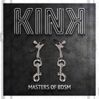 Visuel de marque KINK Masters of BDSM montrant deux pinces a tetons noires a mousqueton argente sur fond ardoise sombre et texture.