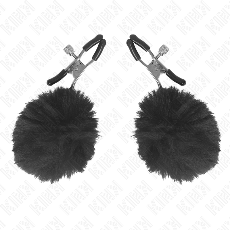 Pinces a tetons KINK a machoires metal ornees de gros pompons en fausse fourrure noire, vue sur fond blanc melant douceur sensorielle et pincement.