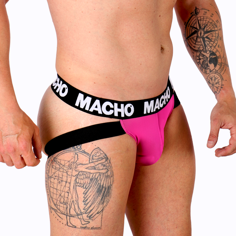 Jockstrap homme anatomique lycra rose fuchsia vu de profil, pochette avant moulante lanieres elastiques logo Macho hanche nue, coupe epousant la silhouette tissu doux extensible