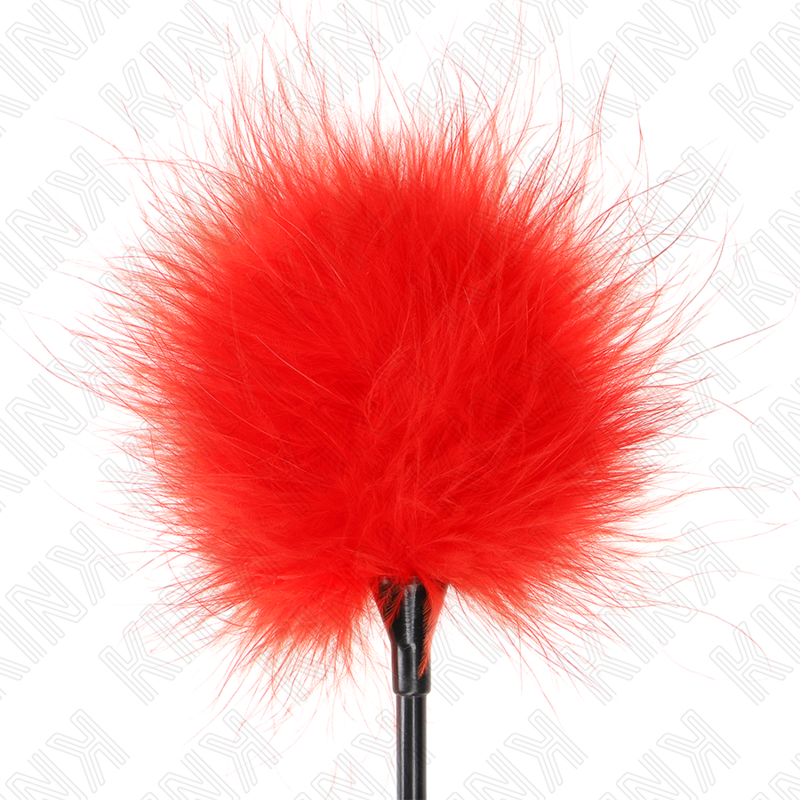 kink plumes tickle rouges utilisees pour le kit bondage 27 cm