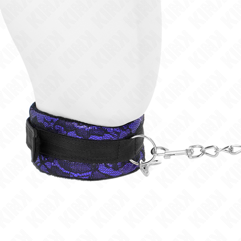 Collier court en velours avec longe — vue de dos