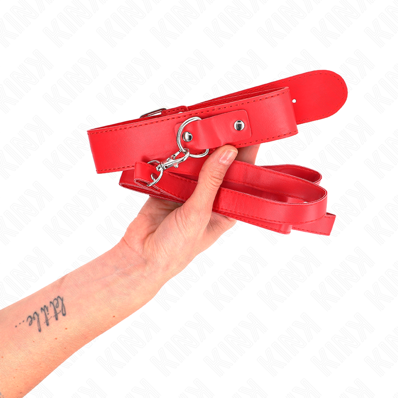 Collier à ceinture avec bracelet rouge ajustable — vue de profil