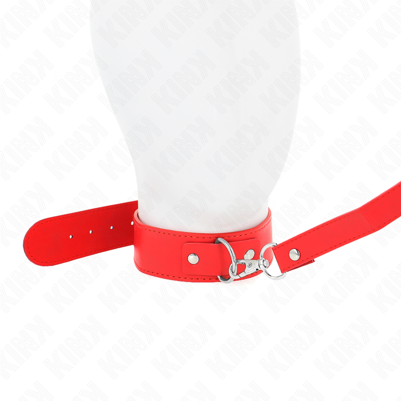 Collier à ceinture avec bracelet rouge ajustable — détail texture surface