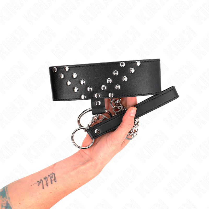 Collier à ceinture avec rivets en V — vue de dos