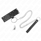 Collier à laisse avec clous argentés alignés — détail produit