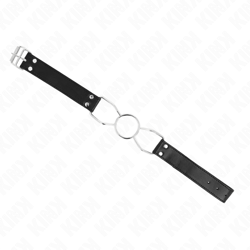 Bâillon à anneau ouvert en métal sur sangle en cuir noir présentée à plat, alternative au ball gag laissant la bouche ouverte.