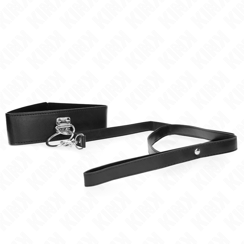 Collier en cuir avec longue laisse cloutée — vue de profil
