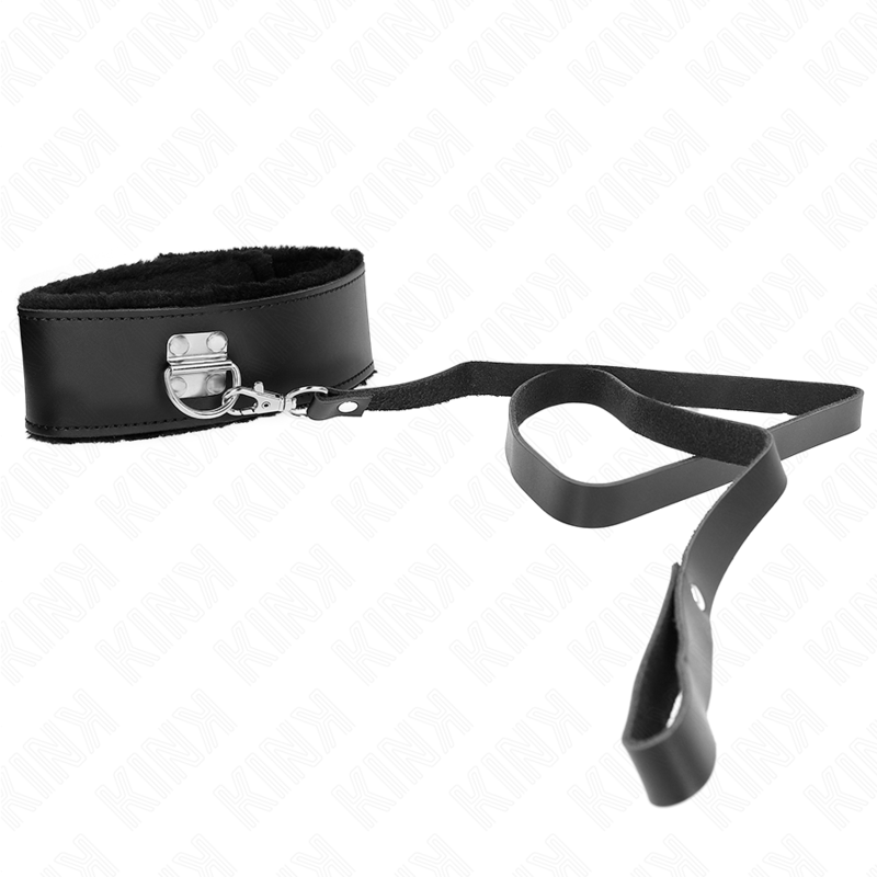Collier en cuir noir avec longue laisse — vue de dos