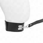 Collier de soumission fin avec longue laisse — détail produit