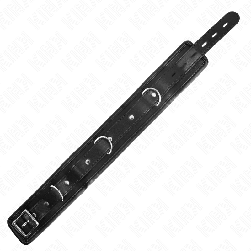 Collier de soumission basique avec laisse — vue rapprochée