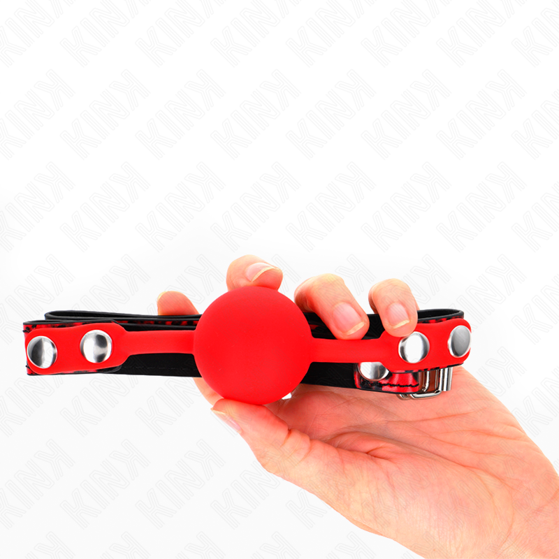 Bâillon boule en silicone modèle compact — détail texture surface