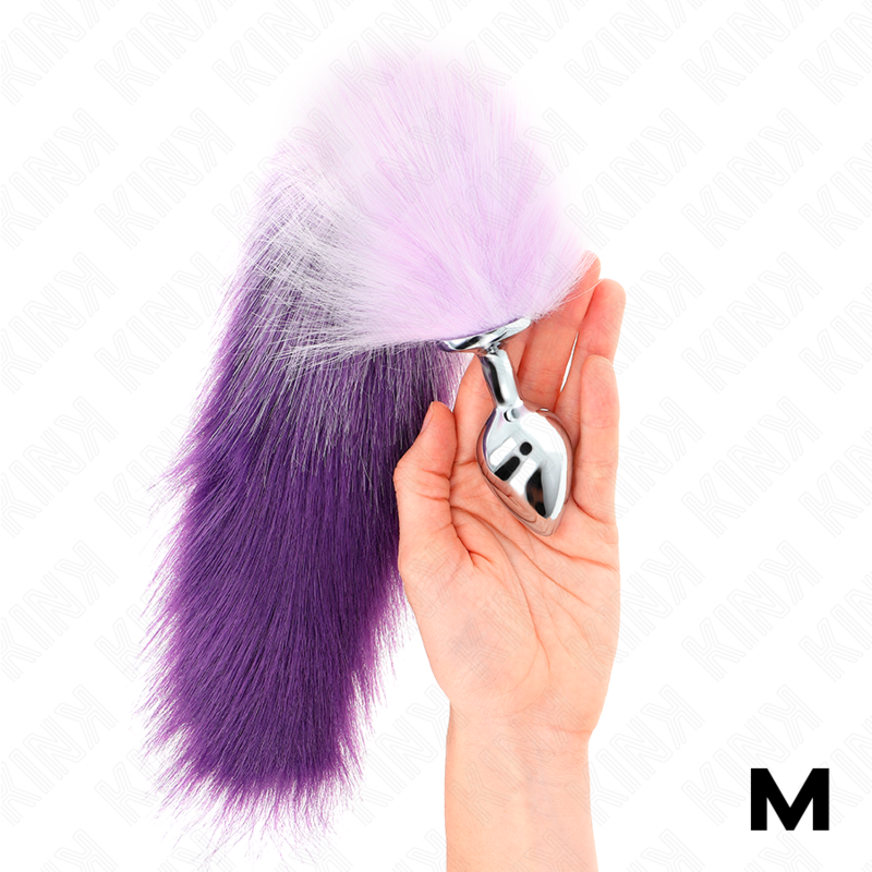 Plug anal acier avec longue queue synthétique violette — détail texture surface