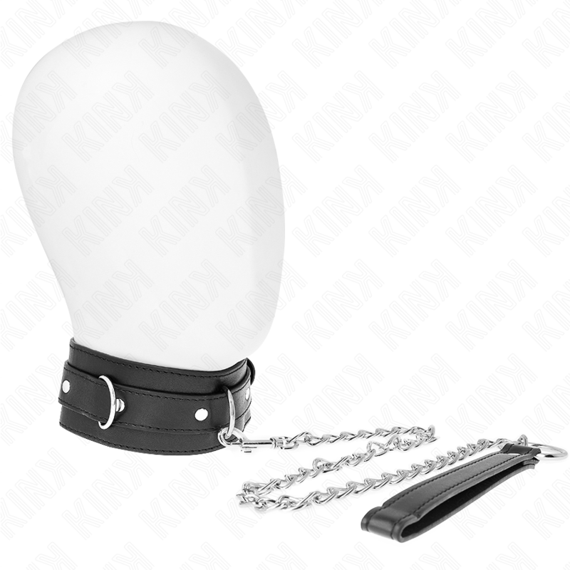 Collier de soumission noir à anneaux en D relié à une laisse chaîne et poignée, porté sur une tête de mannequin blanche, accessoire de domination BDSM sobre.
