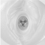 Vue macro de l'interieur blanc du masturbateur oeuf Pretty Love, tunnel central texture aux reliefs stimulants en TPR souple, gros plan sur la matiere extensible discrete