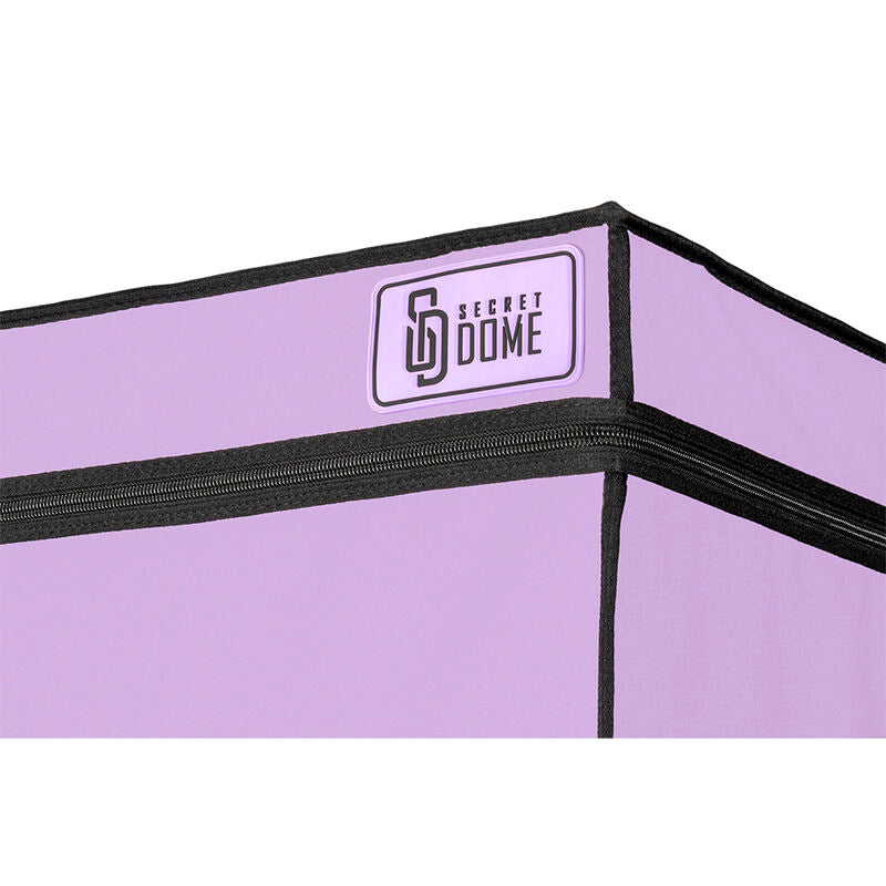 Detail de l'angle interieur superieur de la cabine Secret Dome violette avec logo imprime, coutures bordees noir et armature tubulaire visible