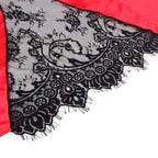 Ensemble caraco dos transparent en dentelle et string — détail texture surface 2