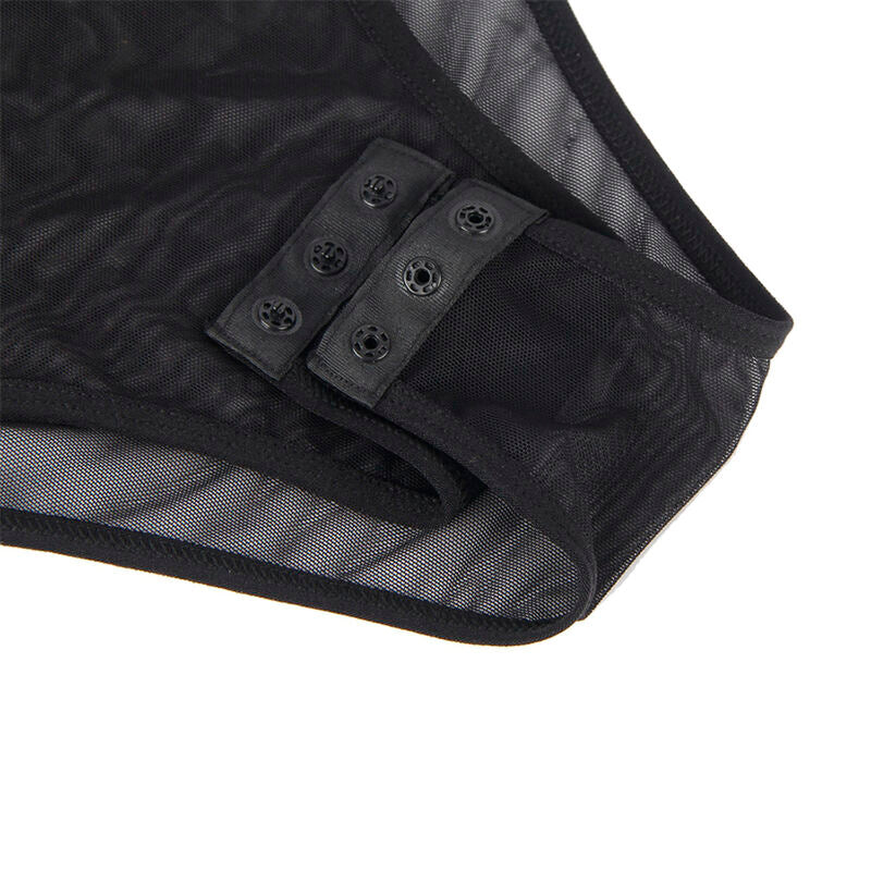 Gros plan sur les agrafes de l'entrejambe du body dentelle noire Subblime, maille transparente et rangees de crochets reglables, detail produit fond blanc.