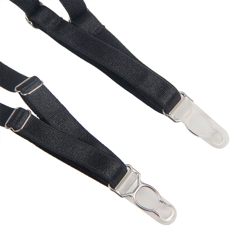 Gros plan sur les sangles reglables et les clips metalliques des jarretelles du body Subblime, detail des attaches et boucles coulissantes, vue produit.