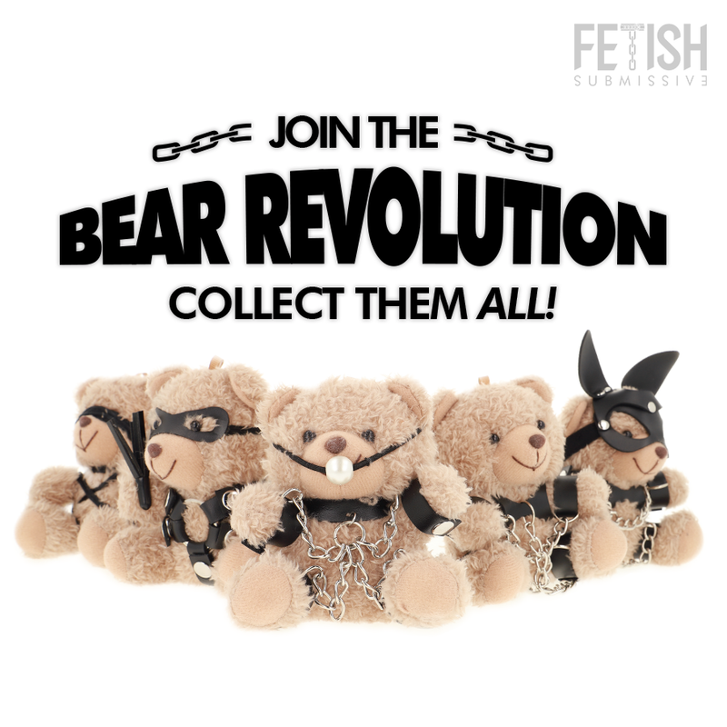 Visuel Bear Revolution Fetish Submissive alignant la collection d'oursons peluche au look bondage cuir vegan, invitation a collectionner tous les porte-cles fetiches