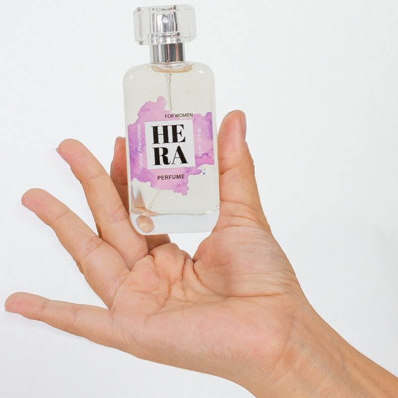 Spray parfumé aux phéromones pour femme — détail produit