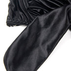 Ensemble soutien-gorge ouvert, string et jarretelles — angle alternatif
