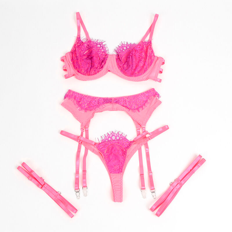 Présentation à plat de l'ensemble lingerie rose Subblime : soutien-gorge en dentelle, culotte et liens jarretelles détachés, design bicolore en polyester élasthanne.