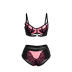 Ensemble lingerie dentelle et résille push-up — détail texture surface